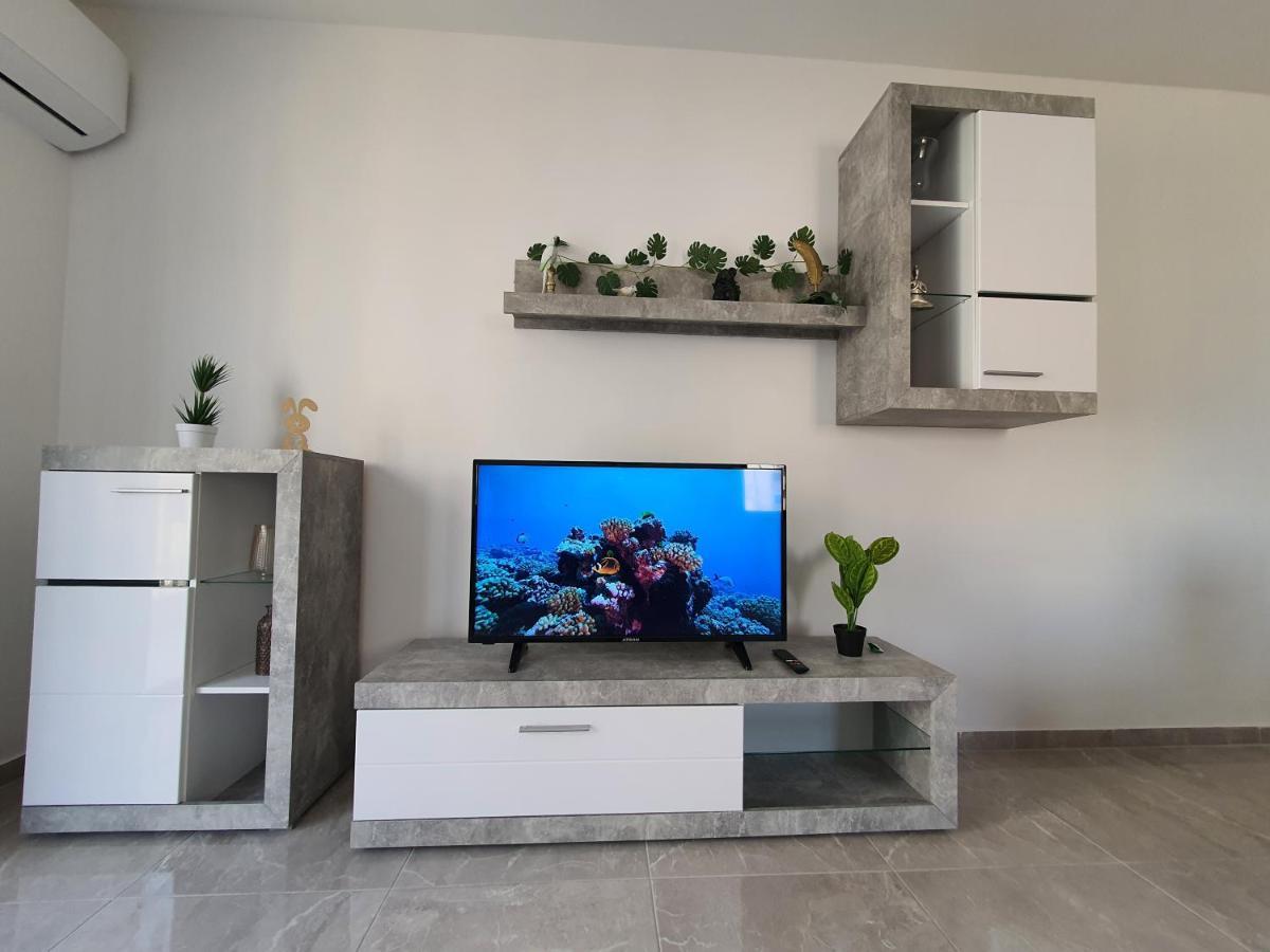 Pretty 2 Bedroom Apartment With Shared Pool St. Paul's Bay Exterior foto