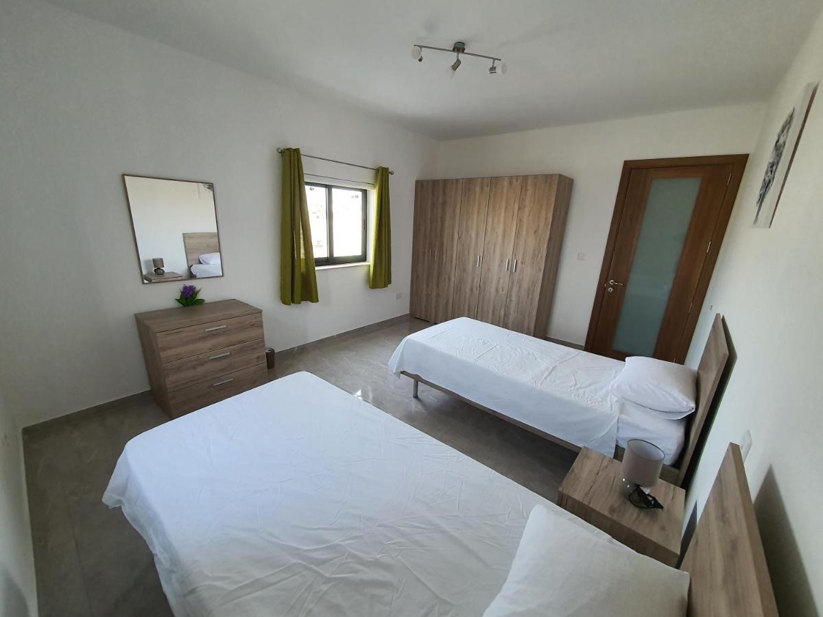 Pretty 2 Bedroom Apartment With Shared Pool St. Paul's Bay Exterior foto