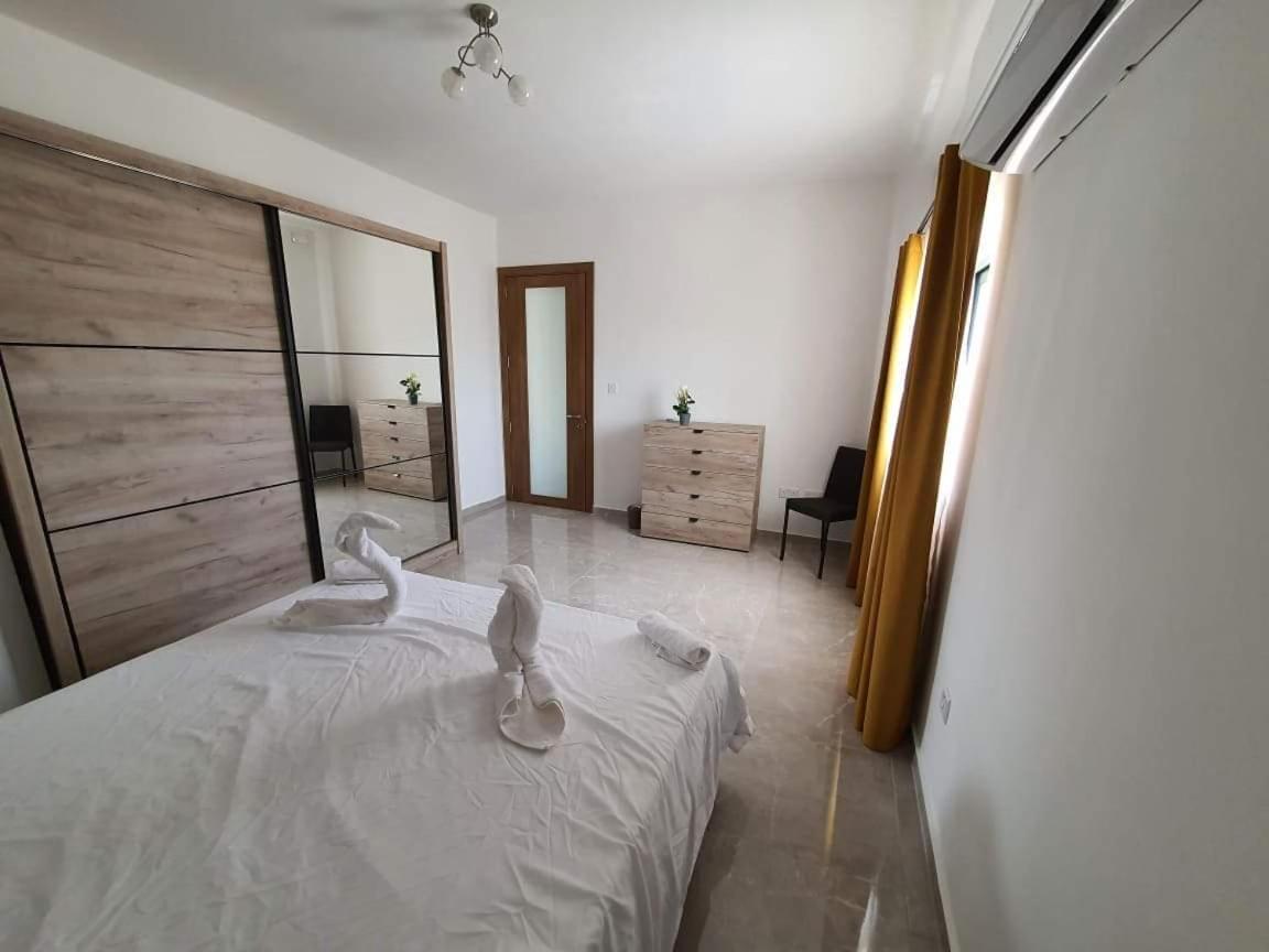 Pretty 2 Bedroom Apartment With Shared Pool St. Paul's Bay Exterior foto